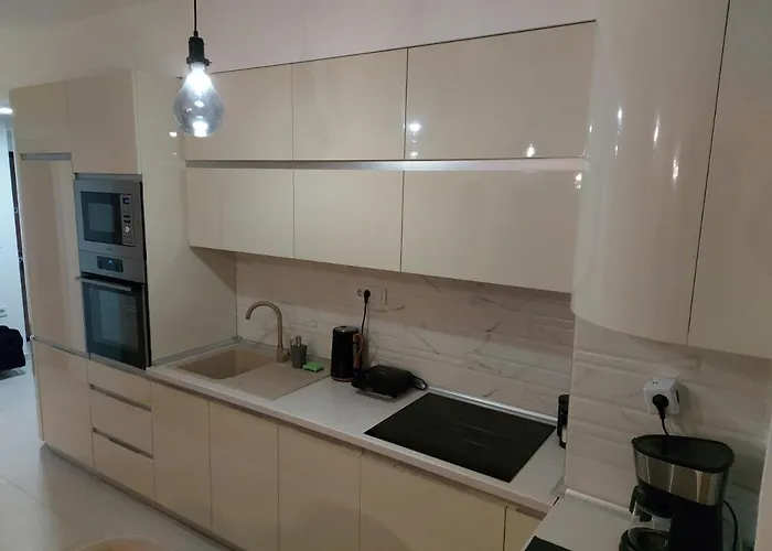 Apartment Luxury Iva Ii *